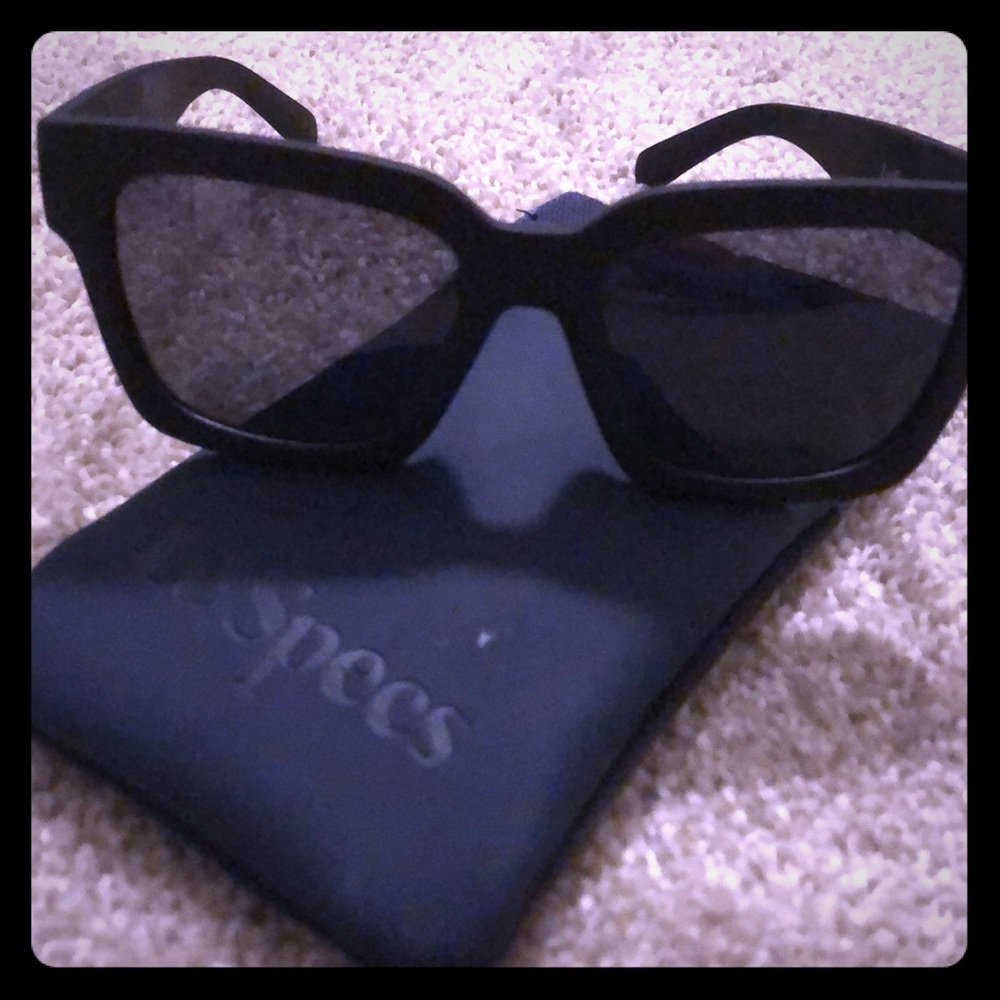 LeSpecks polarized black shades